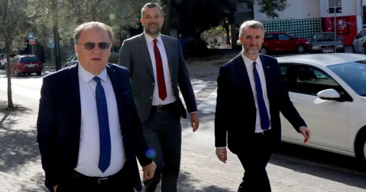 Zastupnici Trojke: Moramo ponoviti, nema dijaloga sa bjeguncem od zakona Zastupnici Trojke: Moramo ponoviti, nema dijaloga sa bjeguncem od zakona