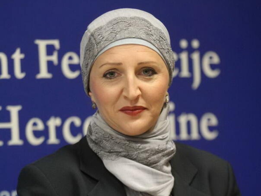 KENELA ZUKO OŠTRO KRITIKOVALA PREMIJERA: "Nermin Nikšić je izgleda izabrao put SNSD-a..." KENELA ZUKO OŠTRO KRITIKOVALA PREMIJERA: "Nermin Nikšić je izgleda izabrao put SNSD-a..."