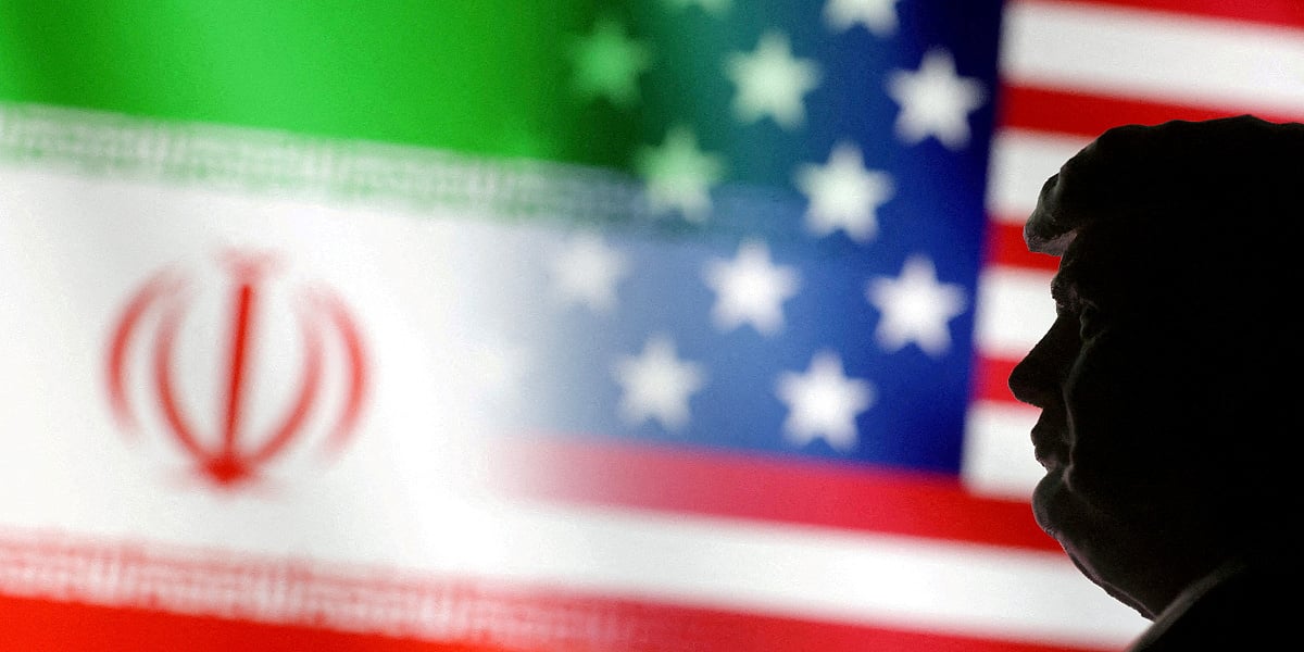 Trump objavio nove sankcije za Iran: Ko kupuje naftu od njih neće imati nikakav posao u Americi Trump objavio nove sankcije za Iran: Ko kupuje naftu od njih neće imati nikakav posao u Americi