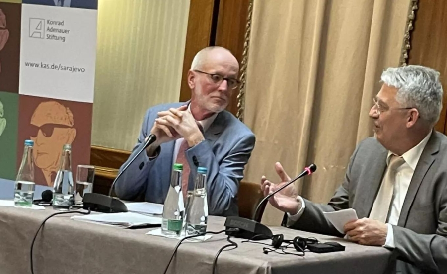IDEJA KOJA JE NAIŠLA NA OTPOR I NERAZUMIJEVANJE JAVNOSTI: "Berlinski proces između poticaja i diplomatskih stereotipa" IDEJA KOJA JE NAIŠLA NA OTPOR I NERAZUMIJEVANJE JAVNOSTI: "Berlinski proces između poticaja i diplomatskih stereotipa"