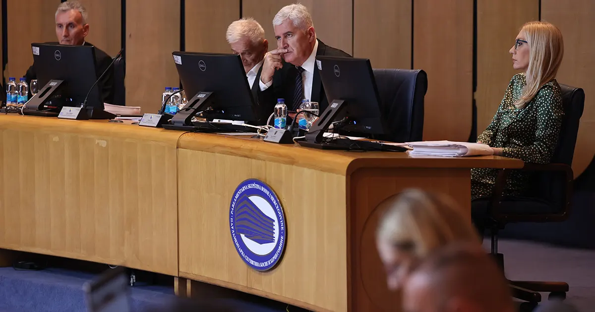 HDZ BiH ima ključeve vlasti: Kako i kada do nove koalicije i dogovora HDZ BiH ima ključeve vlasti: Kako i kada do nove koalicije i dogovora