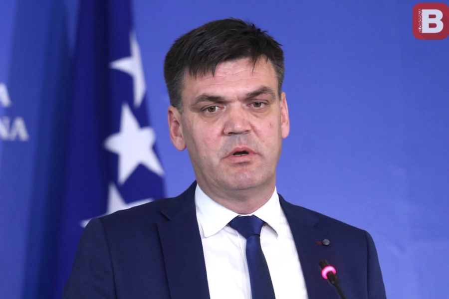 ILIJA CVITANOVIĆ UZDRMAO ČOVIĆEV HDZ: "Imat ćemo kandidata za člana Predsjedništva BiH" ILIJA CVITANOVIĆ UZDRMAO ČOVIĆEV HDZ: "Imat ćemo kandidata za člana Predsjedništva BiH"
