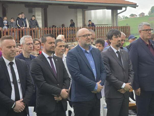 Investicija od 140.000 KM: Vlada USK podržala obnovu škole Todorovo Investicija od 140.000 KM: Vlada USK podržala obnovu škole Todorovo