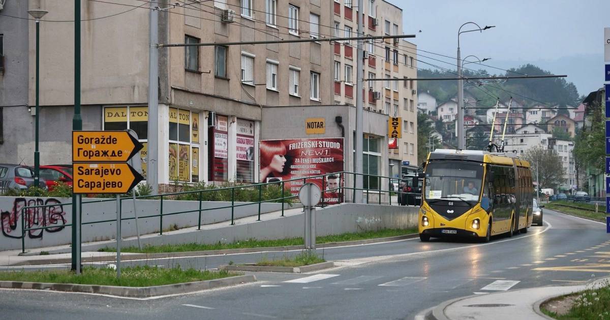 Trolejbus ponovo vozi za Vogošću: Nakon 33 godine u funkciji linija 105 Trolejbus ponovo vozi za Vogošću: Nakon 33 godine u funkciji linija 105