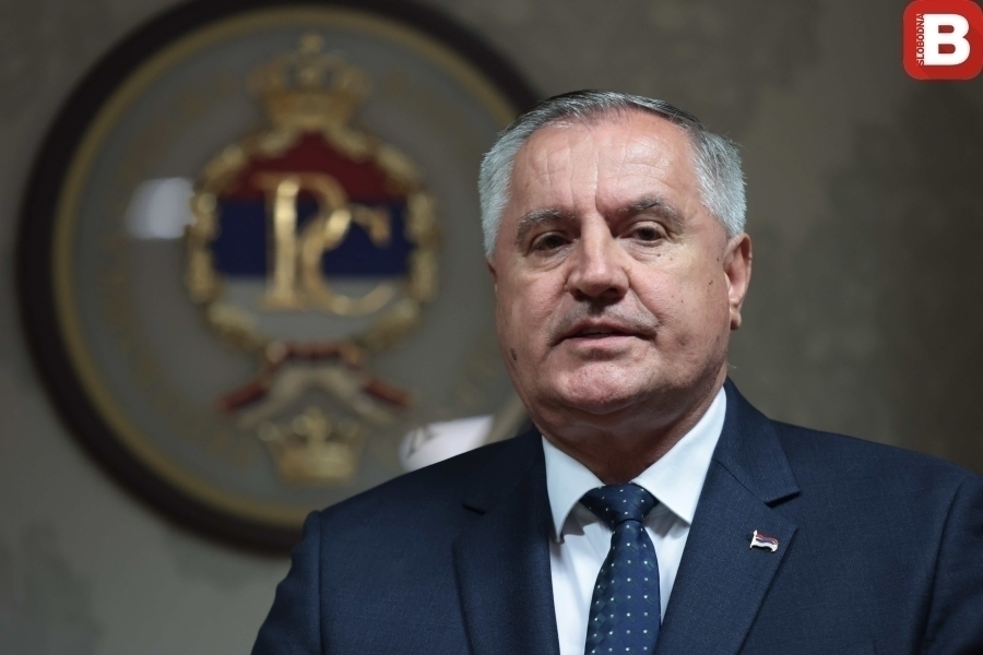 VIŠKOVIĆ LJUBOMORAN NA OPOZICIJU IZ RS-a: "Sarajevsko saborovanje potvrda da je BiH razvlašćena" VIŠKOVIĆ LJUBOMORAN NA OPOZICIJU IZ RS-a: "Sarajevsko saborovanje potvrda da je BiH razvlašćena"