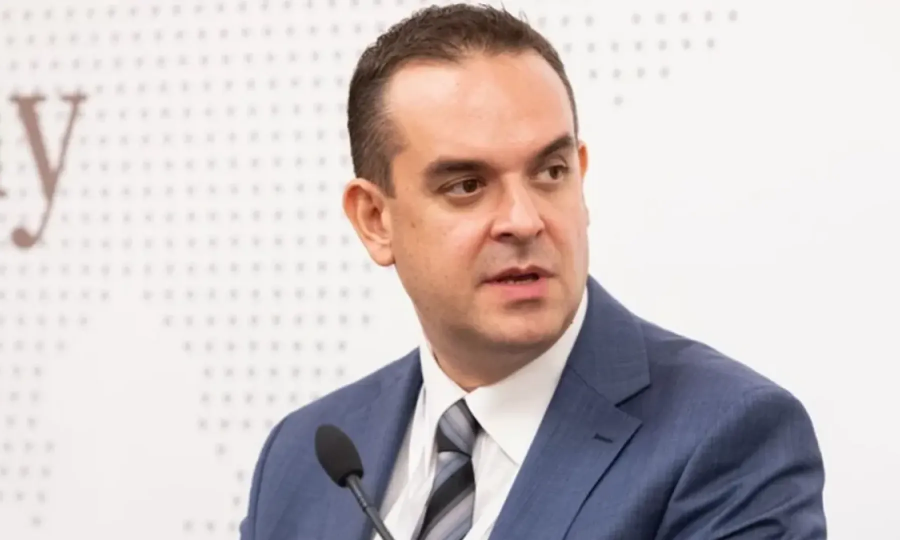 Ni&scaron;ta od imenovanja Konakovićevog savjetnika: Selimović ne ispunjava uslove za direktora Aerodroma