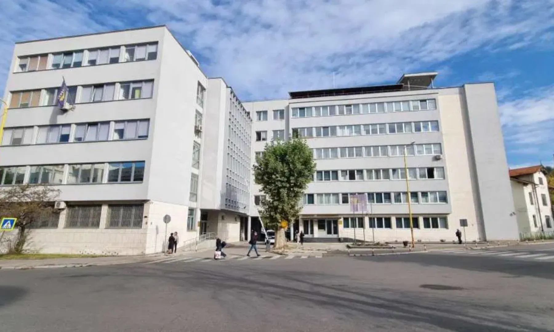 Godinu dana ucjenjivali ženu: Arnel i njegova supruga osumnjičeni za iznudu 10.500 KM