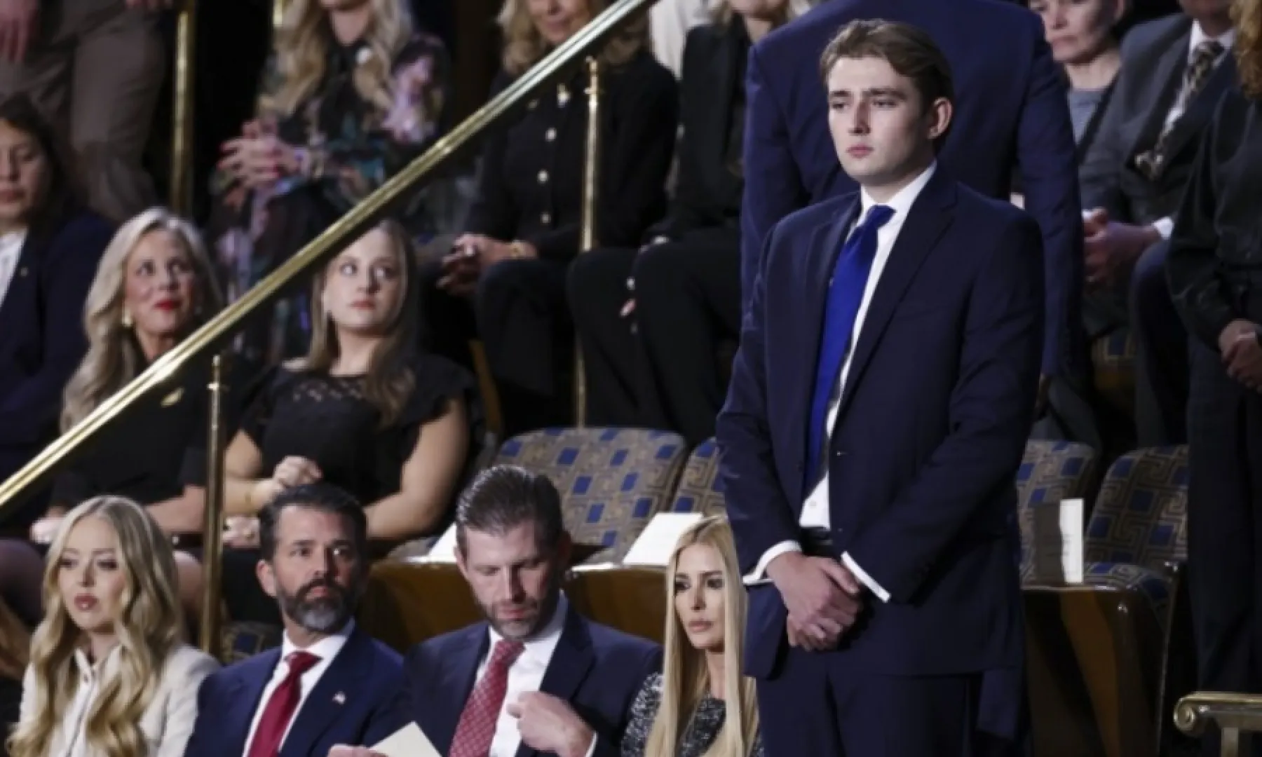 UKRAO SHOW: Visok, povučen i sve sličniji ocu, povratak Trumpovog sina sve iznenadio (FOTO)