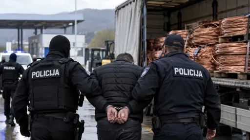 Općinski sud Velika Kladu&scaron;a odredio mjesec dana pritvora četvorici među njima policajac zbog krađe 15 t bakra
