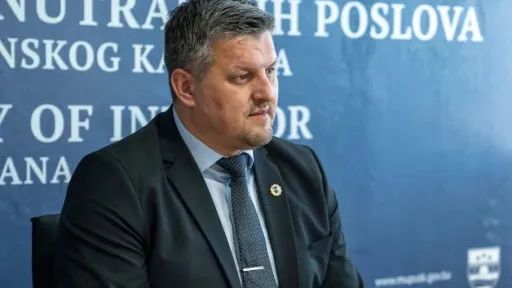 MUP USK zabranio policajcima nošenje brade: Habibija pojasnio razloge odluke