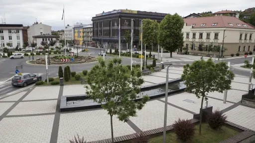 Protekla 24 h u Cazinu / Vatrogasci bez intervencija , ali građani ne miruju: Novi dan, nove prijetnje na cestama | Cazin.NET