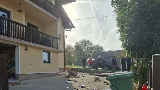 MUP USK: Neprilagođena brzina M.D. uzrokovala te&scaron;ku nesreću u Trnovima, dvije osobe povrijeđene