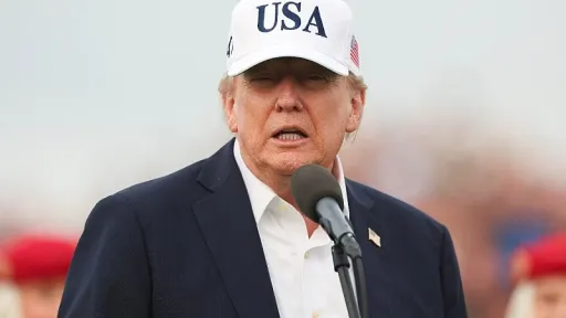 Profil 'Rapid Response' zahvalio Trumpu zbog nepostojanja uragana na jugoistoku SAD-a u 2023. godini