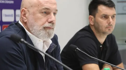 Treba li nam ovo pred važne utakmice Zmajeva: Žestoke prozivke na račun Barbareza i Spahića