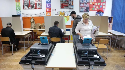CIK BiH: Do 17 sati glasalo 1.097.589 birača (32,2%), najvi&scaron;a izlaznost u Republici Srpskoj