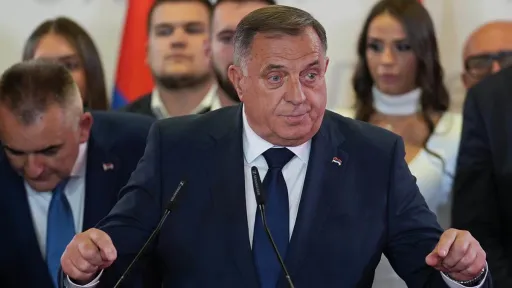 Dodikov lobista tvrdi: Dvije sile rade na otcjepljenju RS-a