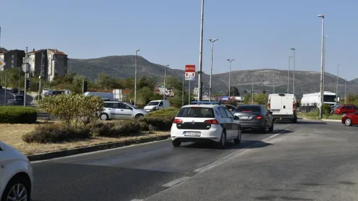 Grad Mostar raspisao javnu nabavku za izgradnju alternativne ceste vrijedne 400.000 KM kako bi se smanjile gužve na sjevernom ulazu u grad