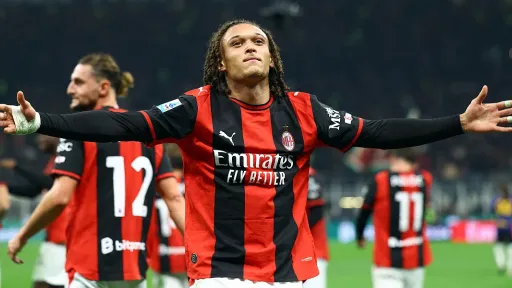 Milan u derbiju na San Siru savladao Inter 3:1 i nanio mu prvi poraz u sezoni