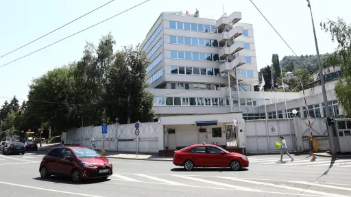 OHR: Budućnost BiH ne može se graditi na veličanju ratnih zločinaca