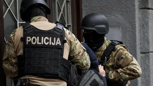 Policija u Sarajevu i HNK provodi akciju "Pantera" protiv trgovine drogama, vi&scaron;e osoba pod kontrolom