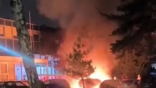 U Novom Sarajevu uhapšena tri maloljetnika zbog sumnje da su podmetnula požare na automobilima
