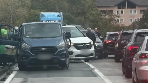 Lančani sudar na M-17 kod Ribićkog mosta obustavio saobraćaj na dionici Konjic–Jablanica