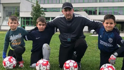 Golmanski spektakl u Cazinu: Prijave otvorene za 3. kamp “GOGI 1937”! Golmanski spektakl u Cazinu: Prijave otvorene za 3. kamp “GOGI 1937”!