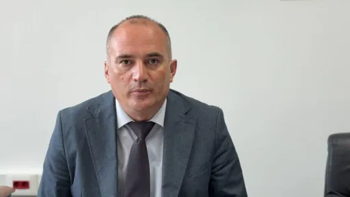 TEŠKE OPTUŽBE NA RAČUN STEVANDIĆA: Odgovoran za paljenje automobila Vukanoviću? TEŠKE OPTUŽBE NA RAČUN STEVANDIĆA: Odgovoran za paljenje automobila Vukanoviću?
