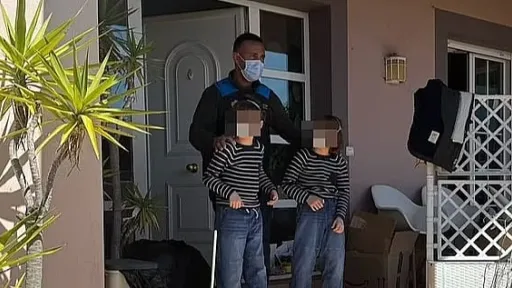Dječaci spašeni iz kuće strave, godinama nisu vidjeli sunce: Roditelji ih zbog opsesije Covidom zatvorili