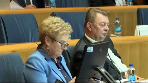 VELIKE NAJAVE U DOMU NARODA PS BiH. MOGLO BI SE REĆI I IZNENAĐENJE: HDZ BiH šalje zakon o... VELIKE NAJAVE U DOMU NARODA PS BiH. MOGLO BI SE REĆI I IZNENAĐENJE: HDZ BiH šalje zakon o...