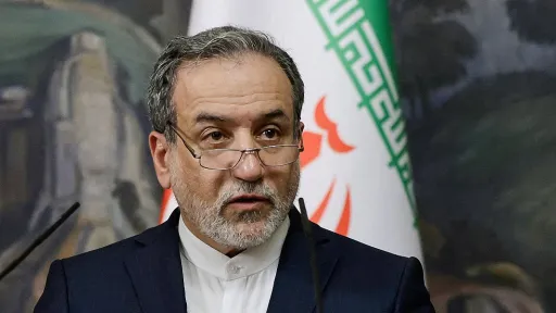 Iranski ministar vanjskih poslova poziva na suzdržanost u sukobu Indije i Pakistana Iranski ministar vanjskih poslova poziva na suzdržanost u sukobu Indije i Pakistana
