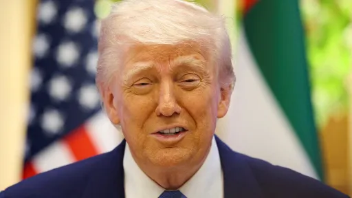 Trump upozorio najveći trgovački lanac u SAD-u: Ne podižite cijene zbog mojih carina, gledam vas Trump upozorio najveći trgovački lanac u SAD-u: Ne podižite cijene zbog mojih carina, gledam vas