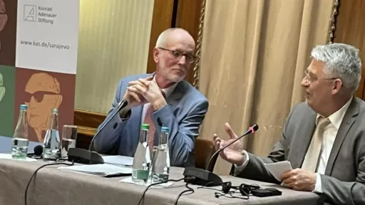 IDEJA KOJA JE NAIŠLA NA OTPOR I NERAZUMIJEVANJE JAVNOSTI: "Berlinski proces između poticaja i diplomatskih stereotipa" IDEJA KOJA JE NAIŠLA NA OTPOR I NERAZUMIJEVANJE JAVNOSTI: "Berlinski proces između poticaja i diplomatskih stereotipa"