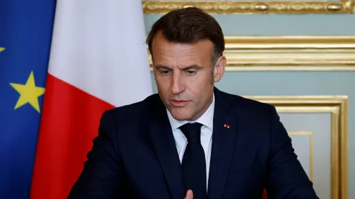 Macron se oglasio nakon brutalnog ubistva u džamiji: Dao podršku muslimanima Macron se oglasio nakon brutalnog ubistva u džamiji: Dao podršku muslimanima