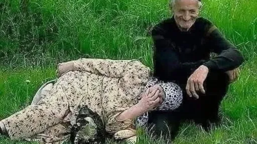 Priča o ljubavi i poštovanju- kako su trešnja i višnja dodatno zbližili nanu i dedu Priča o ljubavi i poštovanju- kako su trešnja i višnja dodatno zbližili nanu i dedu