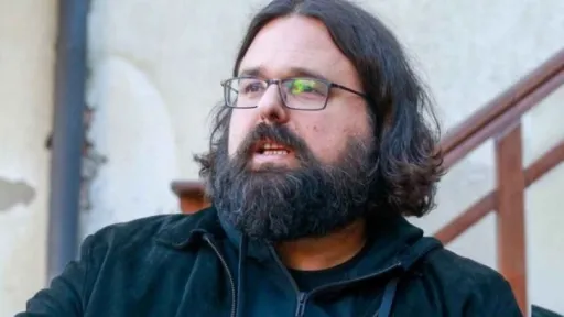 ANDREJ NIKOLAIDIS PALI ALARM: "Velikosrpska ideologija mora biti zabranjena kao nacizam" ANDREJ NIKOLAIDIS PALI ALARM: "Velikosrpska ideologija mora biti zabranjena kao nacizam"