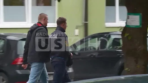 FUP o akciji "Kocka": Uhapšeni i policajci, istraga o sumnjivim nabavkama za EPBiH i EP Srbije (FOTO) FUP o akciji "Kocka": Uhapšeni i policajci, istraga o sumnjivim nabavkama za EPBiH i EP Srbije (FOTO)