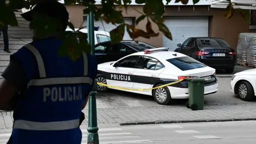 Pokušao ubiti maloljetnika šarafcigerom, poslije nekoliko dana došao sa pištoljem Pokušao ubiti maloljetnika šarafcigerom, poslije nekoliko dana došao sa pištoljem