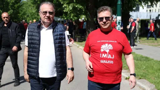 "16+2": Nikšić najavio veliku promjenu u neradnim nedjeljama u FBiH "16+2": Nikšić najavio veliku promjenu u neradnim nedjeljama u FBiH