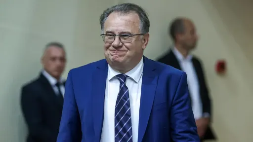 Nikšić objavio grafiku, po svemu sudeći to je poruka protivnicima minimalca od 1.000 KM Nikšić objavio grafiku, po svemu sudeći to je poruka protivnicima minimalca od 1.000 KM