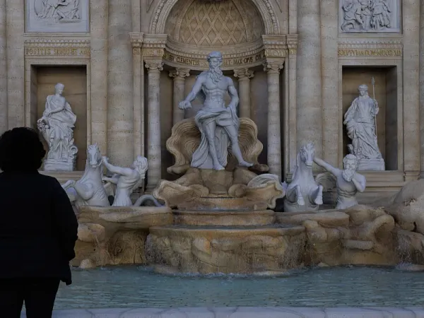 Udar na turiste u Italiji: Od 1. februara naplaćuje se pogled na Fontanu di Trevi, ograničen i broj posjetitelja