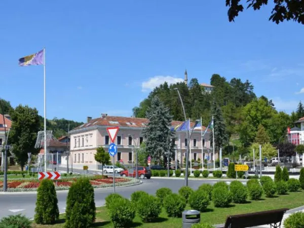 &Scaron;ta se de&scaron;ava u Cazinu? Droga, požar i saobraćajka &ndash; sve u jednom danu | Cazin.NET