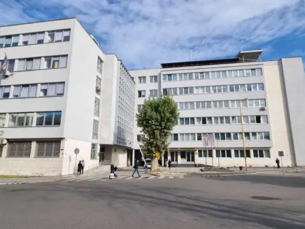 Godinu dana ucjenjivali ženu: Arnel i njegova supruga osumnjičeni za iznudu 10.500 KM