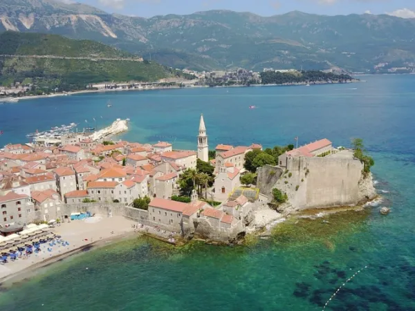 OBJAVLJENI REZULTATI U TURIZMU: Tokom novembra dvije trećine strani gosti, vi&scaron;e od polovine noćenja na primorju