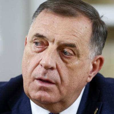 Dodik ljut kao ris, psovao Schmidta i ponovo mu zaprijetio hapšenjem