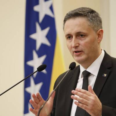 Bećirović reagovao na &quot;neprihvatljivu i veoma opasnu&quot; izjavu Aleksandra Vučića