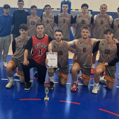 Učenici JU ”I srednja škola” Cazin osvojili drugo mjesto na kantonalnom takmičenju u košarci