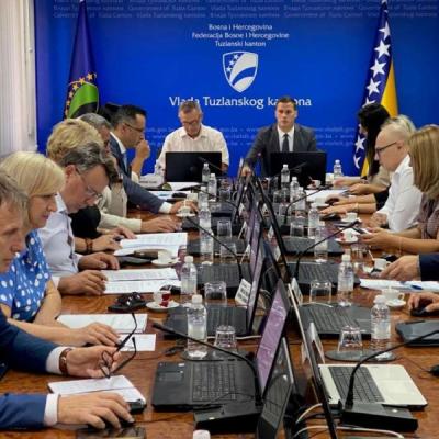 SAOPĆENJE IZ VLADE TUZLANSKOG KANTONA: &quot;Iako ohrabrujući, podatak treba uzeti sa značajnom rezervom jer...&quot;