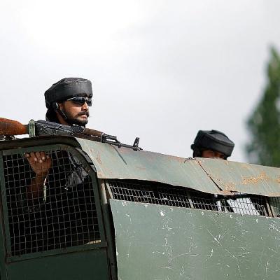 Pakistan i Indija drugi dan zaredom razmijenili vatru u regiji Kašmir Pakistan i Indija drugi dan zaredom razmijenili vatru u regiji Kašmir