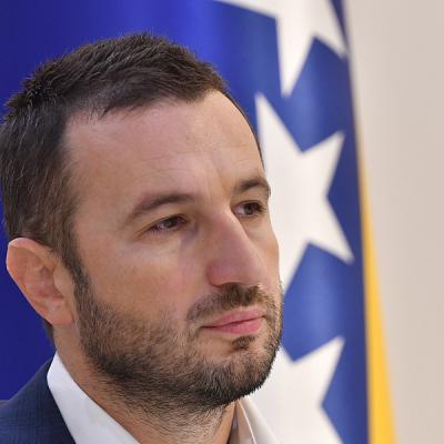 Efendić: Trojka je spremna nestati s političke scene kako bi HDZ dobio Izborni zakon Efendić: Trojka je spremna nestati s političke scene kako bi HDZ dobio Izborni zakon